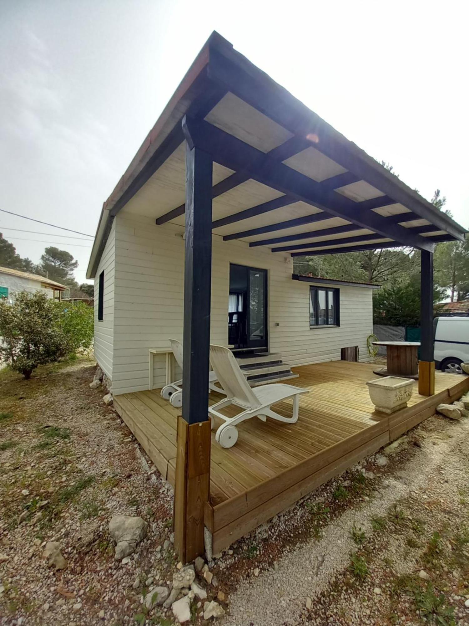 Mobilhome A Deux Pas Du Circuit Du Castellet Avec Terrasse Vue Mer Le Castellet  Eksteriør billede