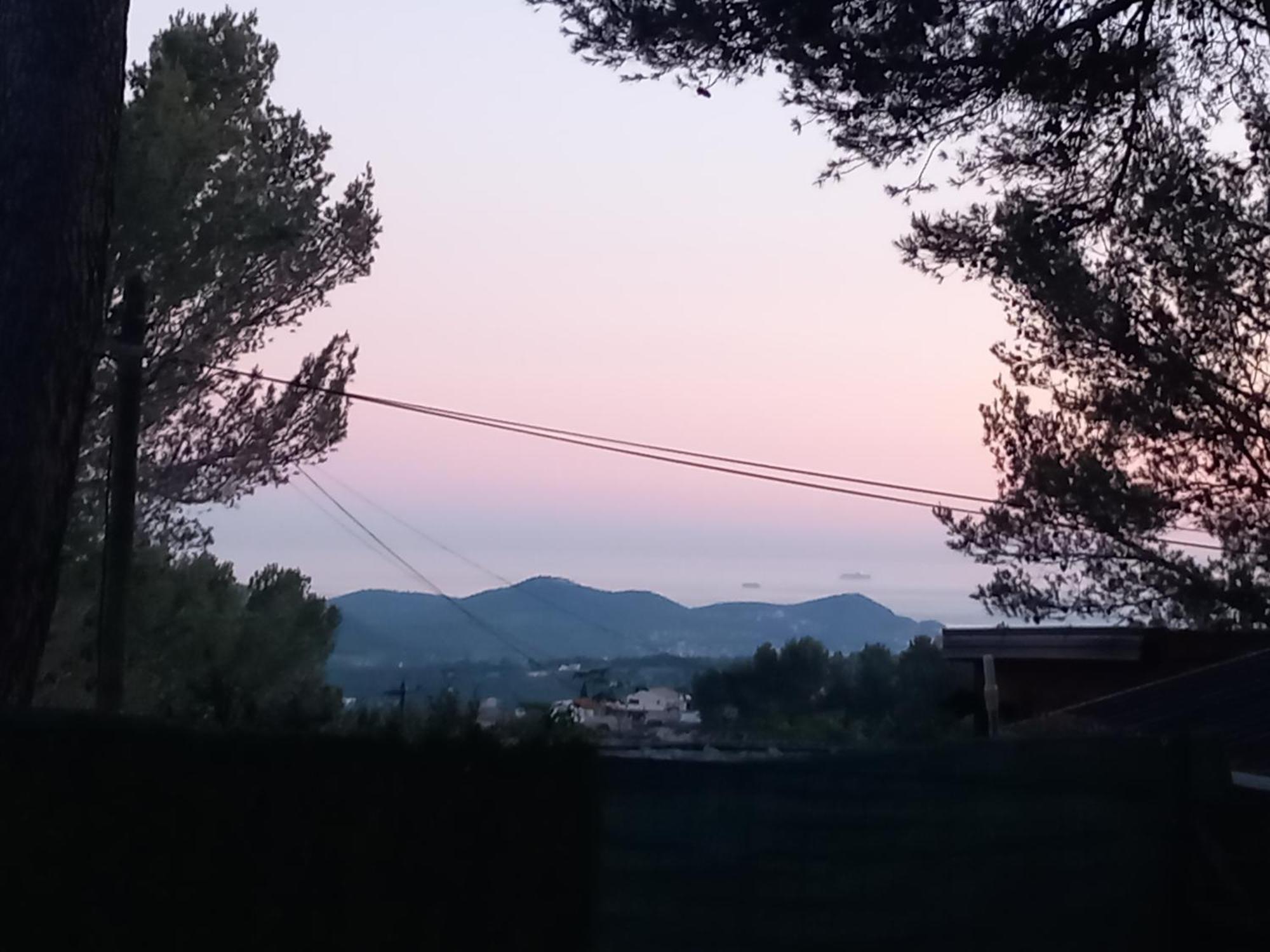 Mobilhome A Deux Pas Du Circuit Du Castellet Avec Terrasse Vue Mer Le Castellet  Eksteriør billede