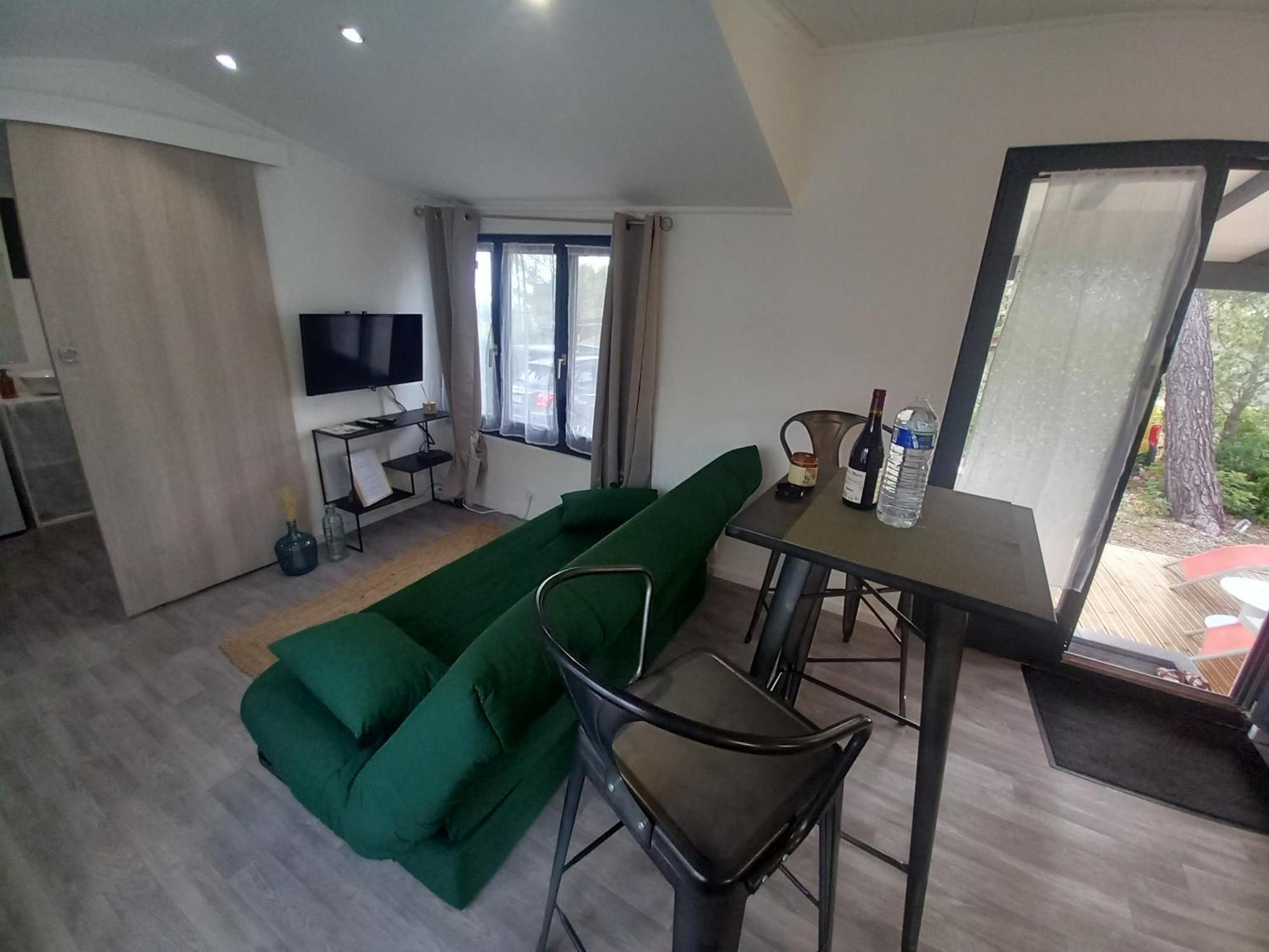 Mobilhome A Deux Pas Du Circuit Du Castellet Avec Terrasse Vue Mer Le Castellet  Eksteriør billede